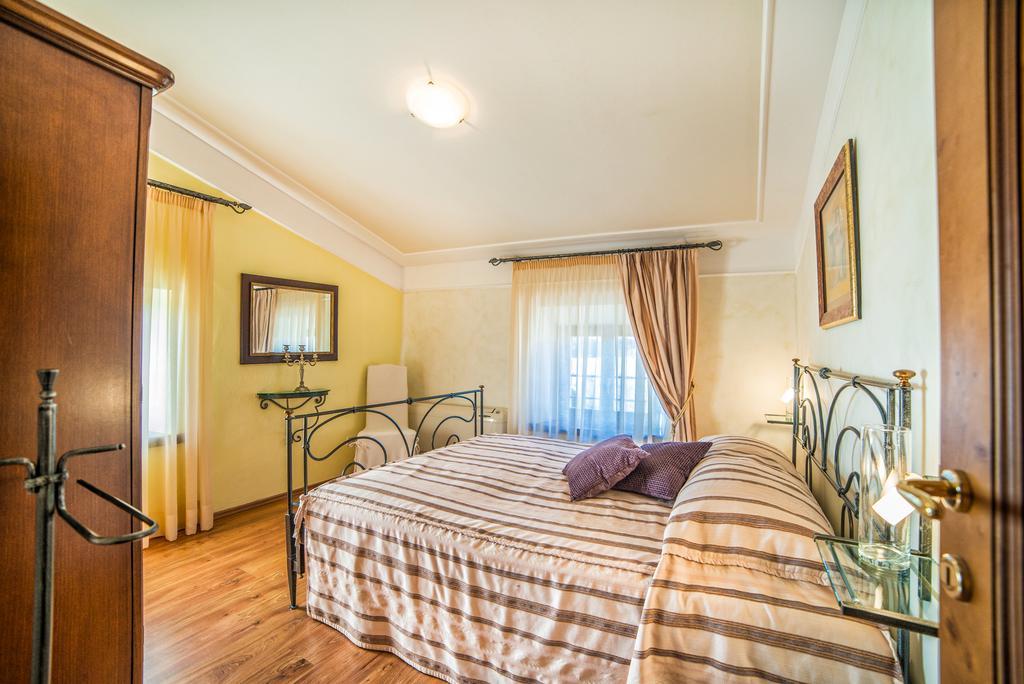 Aparthotel Katalyma 828 Kanfanar Buitenkant foto