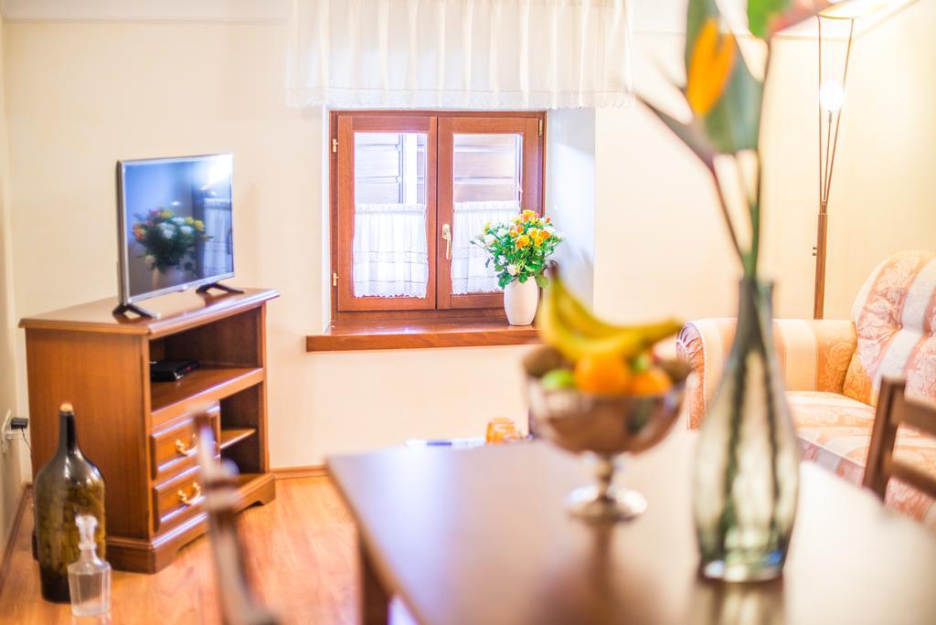 Aparthotel Katalyma 828 Kanfanar Buitenkant foto